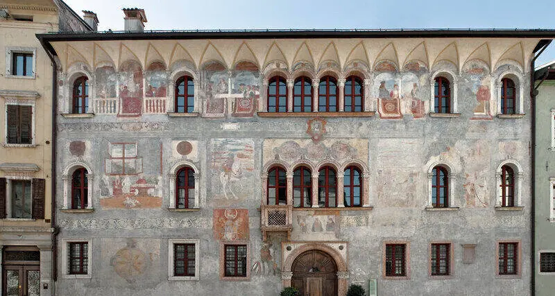 Avviato un percorso per salvare gli affreschi di Palazzo Geremia