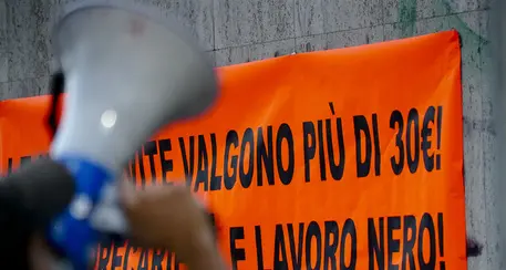 Operai edili sfruttati, sindacati all’attacco: “Più controlli contro il lavoro irregolare”
