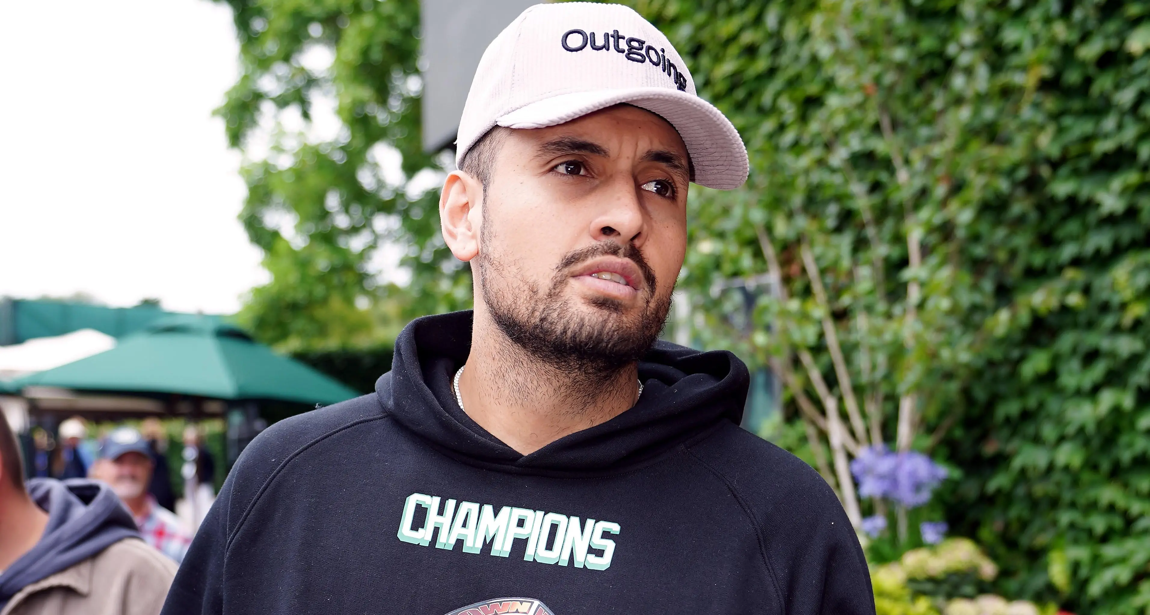 Assunzione inconsapevole? Kyrgios attacca Sinner: «Ridicolo, doveva stare via due anni»