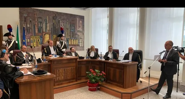 Tim: C.Conti non poteva valutare sostenibilità ingresso Mef