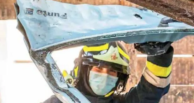Pelugo, vigile del fuoco 25enne salva un bimbo di quattro anni in crisi respiratoria
