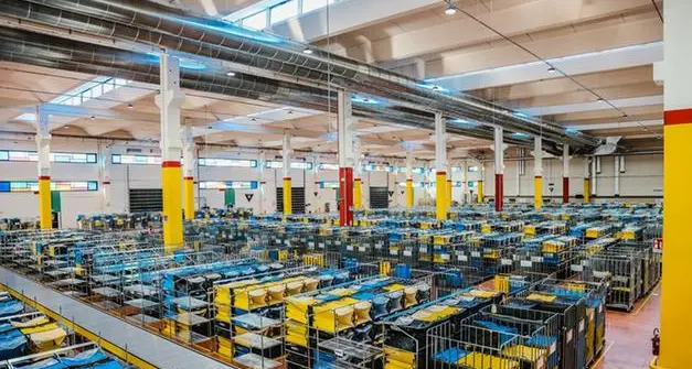 Deposito di Amazon a Trento, i sindacati chiedono tutele per i nuovi dipendenti