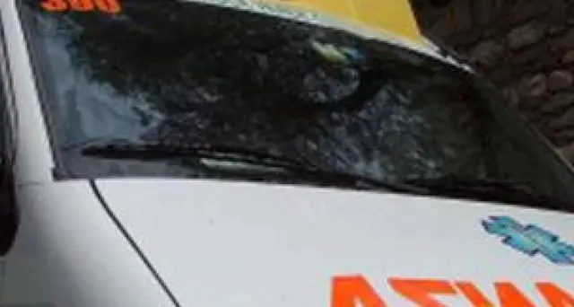 Botti: a Napoli uomo affacciato al balcone colpito da petardo