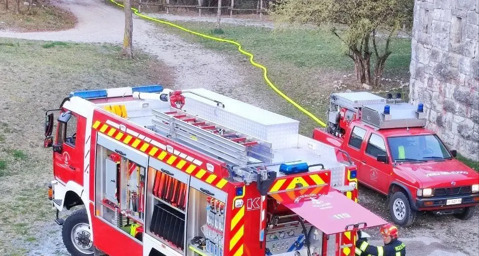 Attimi di paura a Mattarello, principio d’incendio in un’abitazione: nessun ferito