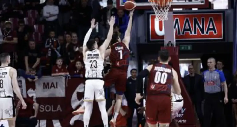 L'Aquila torna a volare: grande prestazione al Taliercio, Reyer ko