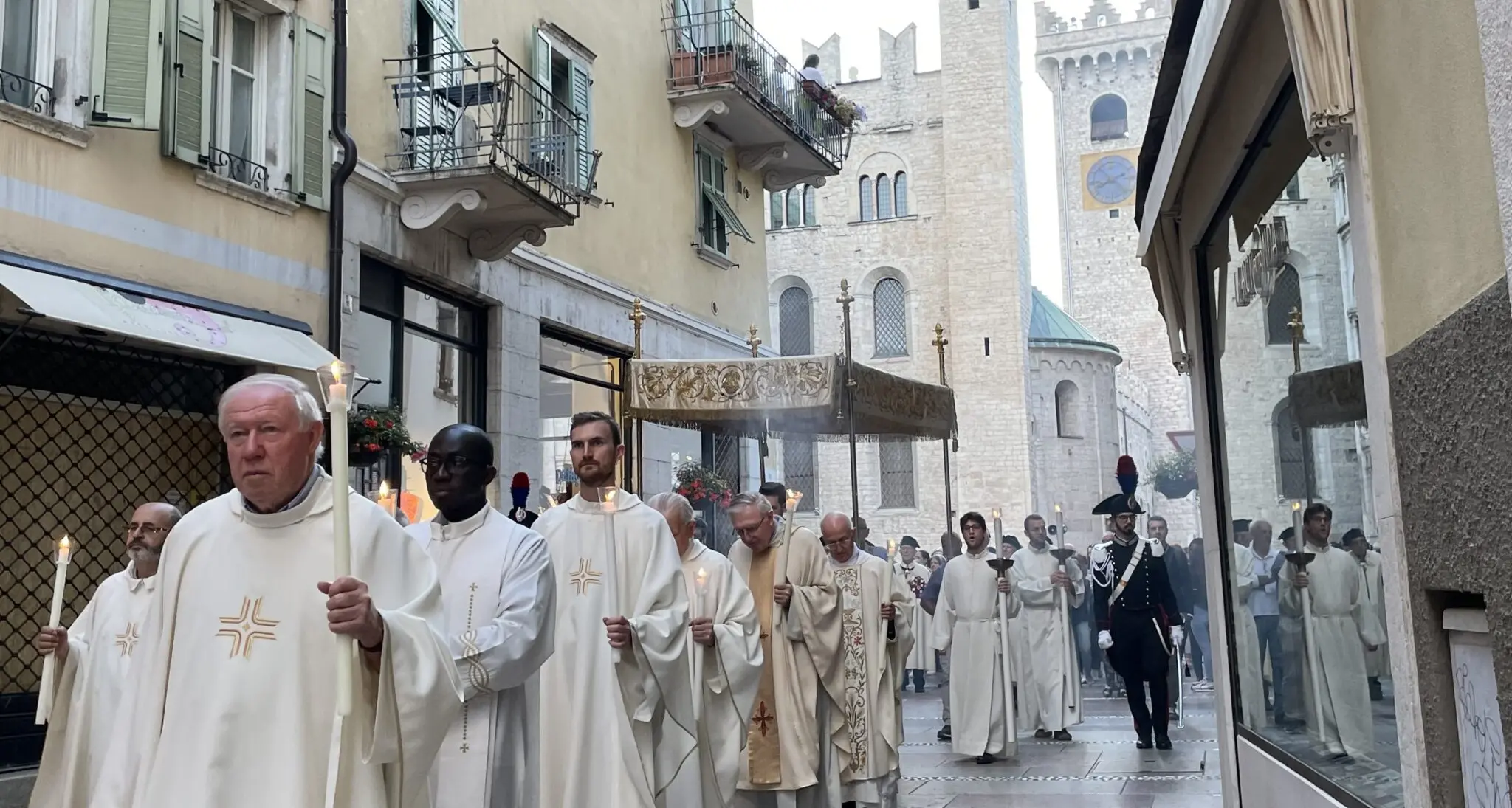 Importanti cambiamenti nella chiesa trentina, nuovi parroci a Rovereto e Levico. Tutte le novità