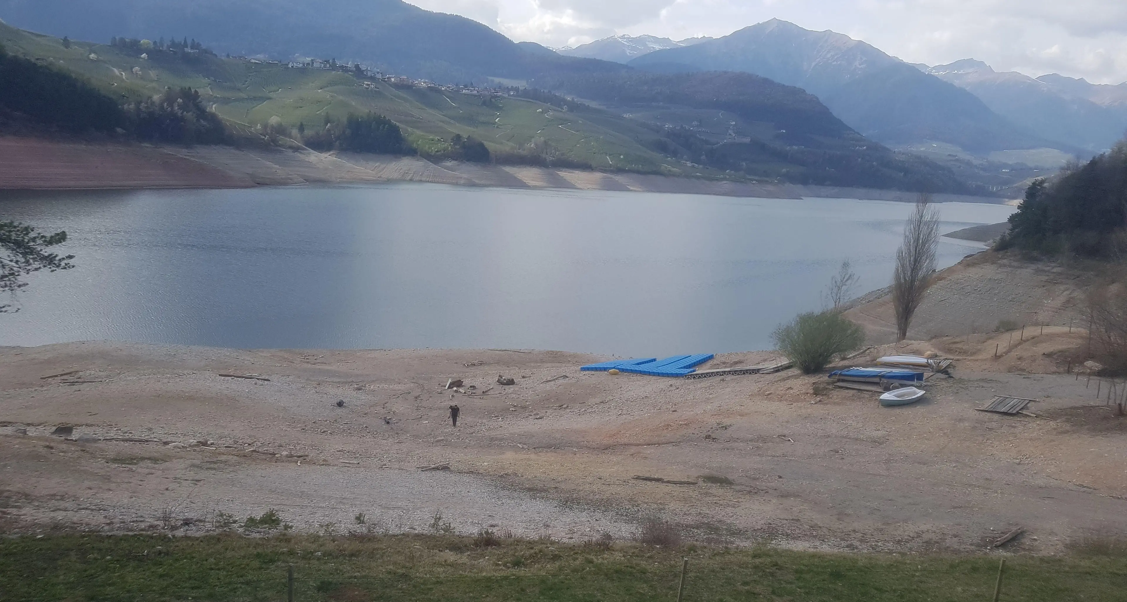 E alla fine daremo più acqua ai «territori confinanti», l'annuncio di Fugatti e Tonina, un dietrofront dettato dall’emergenza