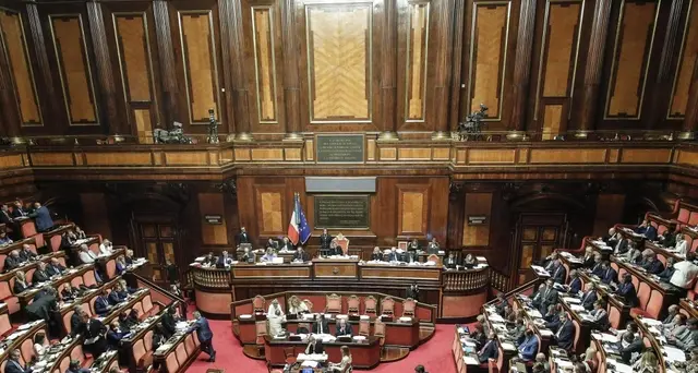 Milleproroghe:stop and go Senato,governo lavora agli emendamenti