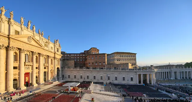 Papa: fedeli, 'addio padre, maestro, poeta'