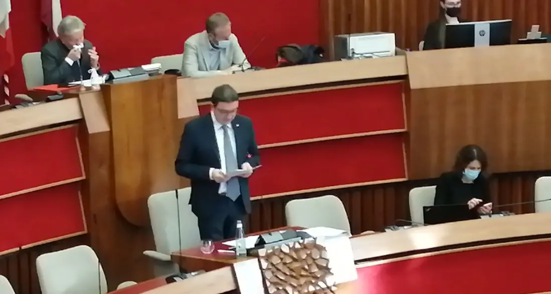 Contratto del pubblico impiego, Fugatti annuncia il via libera a 63,3 milioni di euro, ma degli arretrati si parlerà in assestamento