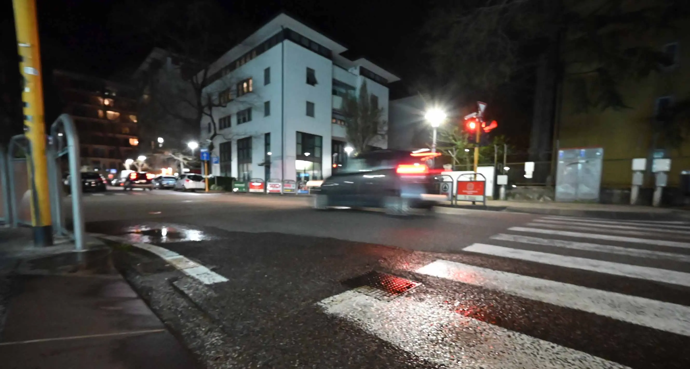 Tragedia a Trento, una donna di 76 anni trovata morta in strada