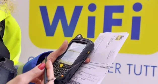 Aumentano le tariffe di Poste Italiane, rincari per lettere, pacchi e multe: le novità