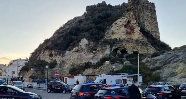 Vulcano: prima notte fuori casa per abitanti 'zona rossa'