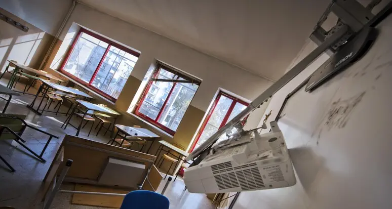 Il ministro dell’Istruzione Valditara: “Chi occupa e danneggia dovrebbe essere bocciato”