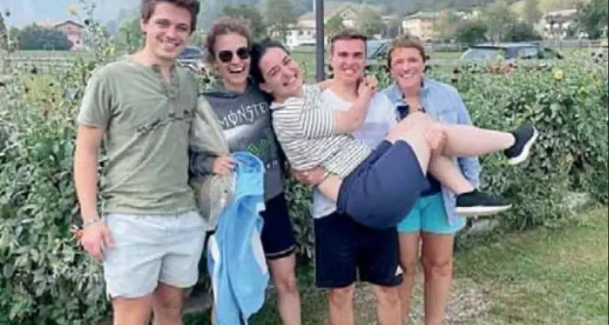 Traversata del lago di Ledro a nuoto, andata e ritorno: a fare l’impresa Giulia Gallo