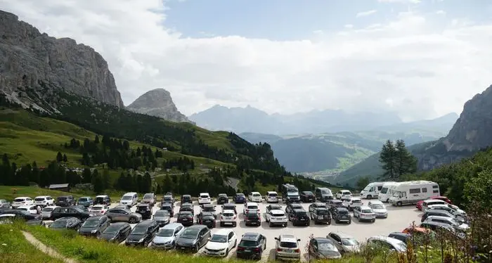 Troppi turisti? «Serve una Ztl per le zona di montagna»