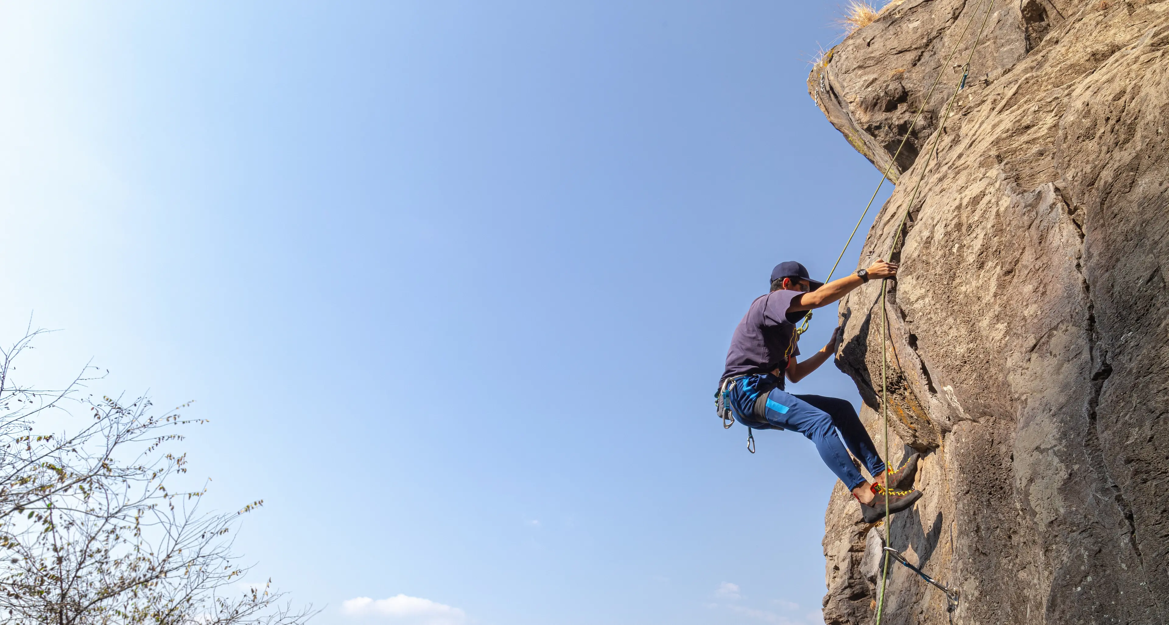 Cade in falesia a Caldes, climber di 46 anni trasportato all’ospedale di Trento