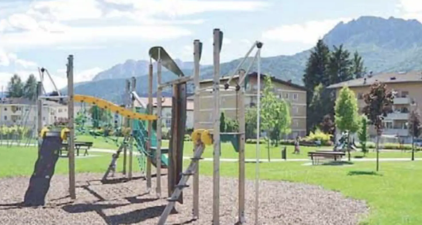 Alcol al parco di Pergine, multati: cento euro per il ragazzino e mille euro per l’amico diciottenne