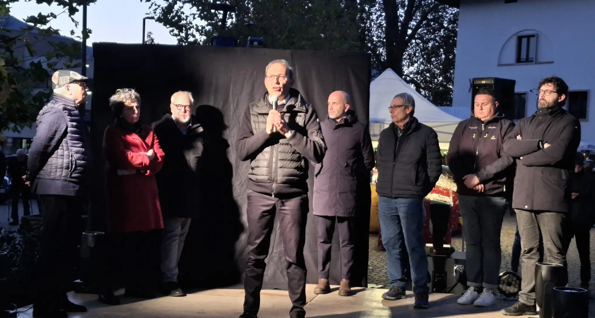 A Pergine inaugurato il mercatino di Natale Armonie d'inverno