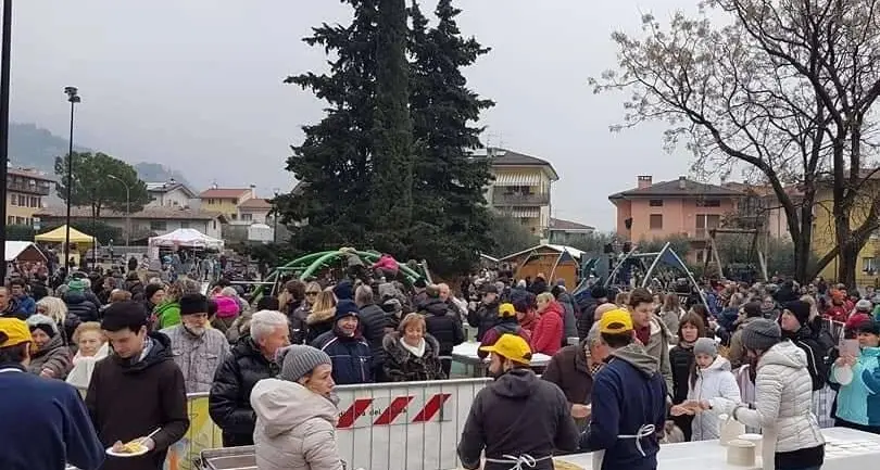 Varone, torna oggi l'antichissima sagra “Polenta e mortadella”