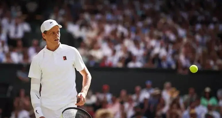 Wimbledon: Sinner-Alcaraz, Carlos vince il primo set