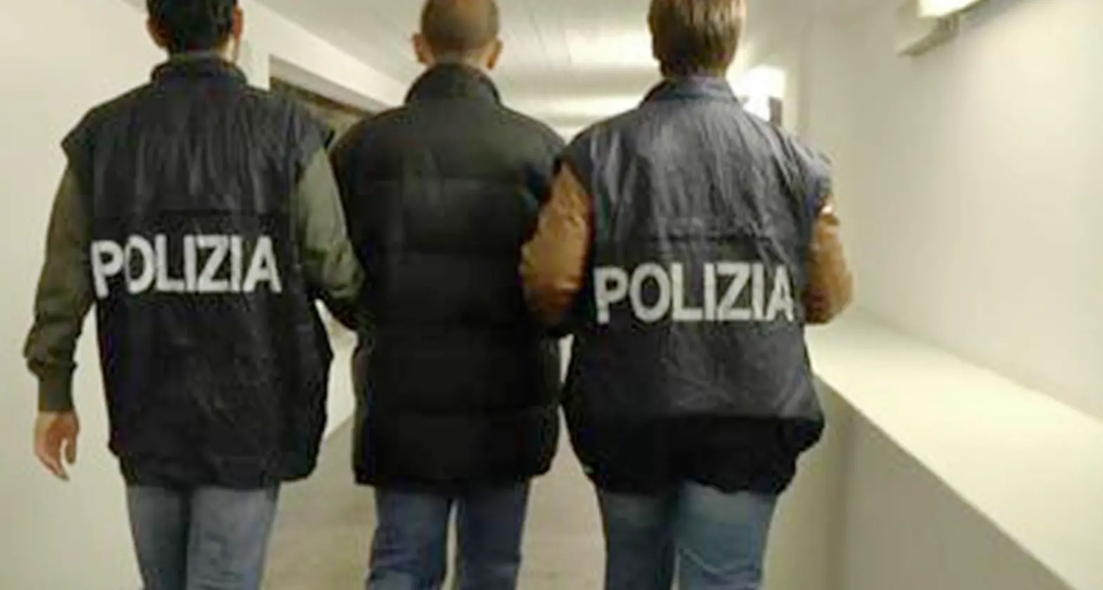 Il pedofilo davanti alle scuole e quelle «mamme sentinella» di Ravina: così l’hanno fatto prendere