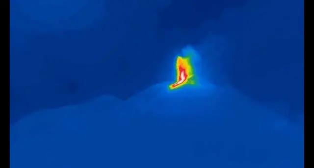 Etna: continua attività stromboliana dal cratere di Sud-Est