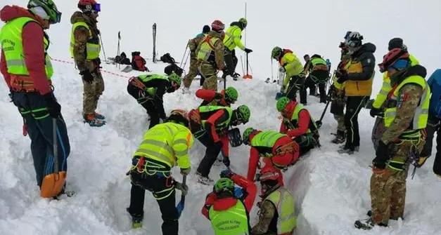 Val Badia, una valanga travolge due scialpiniste tedesche: morta una donna di 31 anni