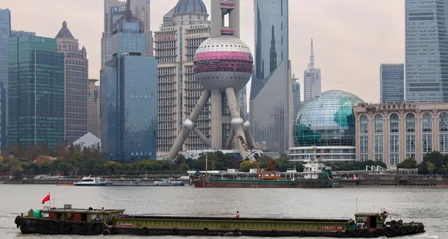 Cina: surplus maggio a 103 miliardi, export frena a +4,8%