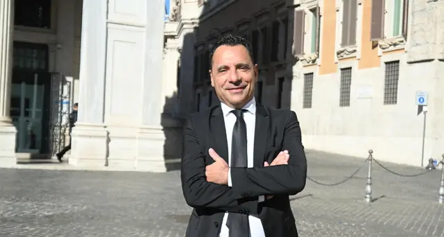 Confesercenti: 'In 4 anni persi 46 miliardi di potere d'acquisto, +77 miliardi di tasse'