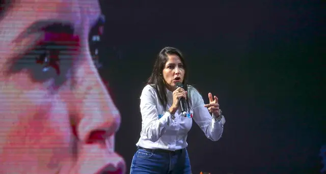 Ecuador: exit poll, Gonzalez al 32,81%, seguono Noboa e Topic