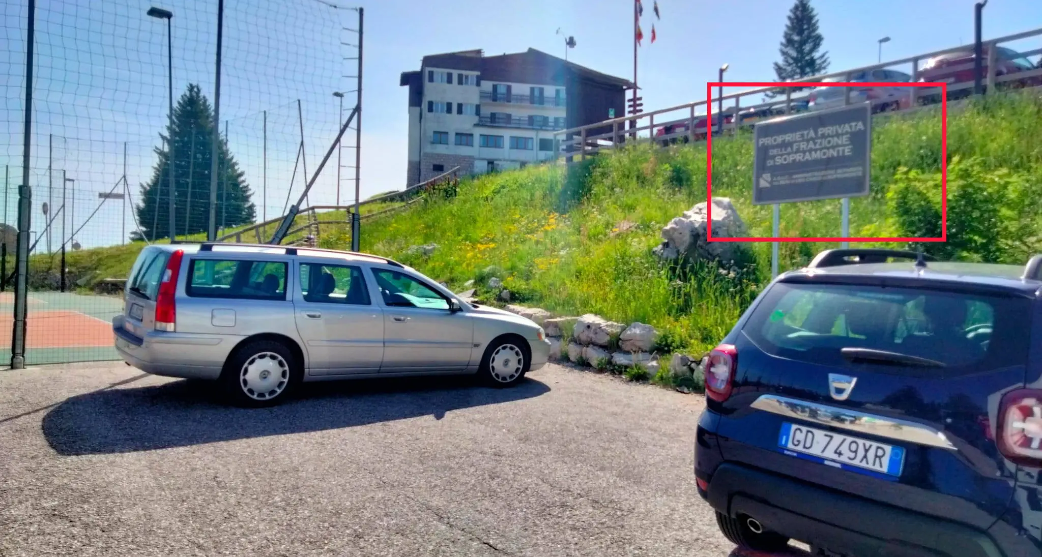 Monte Bondone, spuntano i cartelli dell'Asuc: \"Proprietà privata\", guai a mettere piede fuori dalla strada