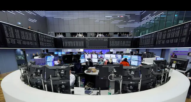 ++ Borsa: l'Europa brinda al cessate il fuoco, Francoforte +5% ++