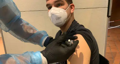 Vaccini: per YouTrend il Trentino è all’ultimo posto per chi ha completato le due dosi (solo il 50,9%)