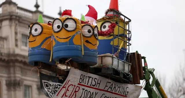 Incassi cinema, resta al top Minions & Monsters, entra terzo La casa Il rogo del male