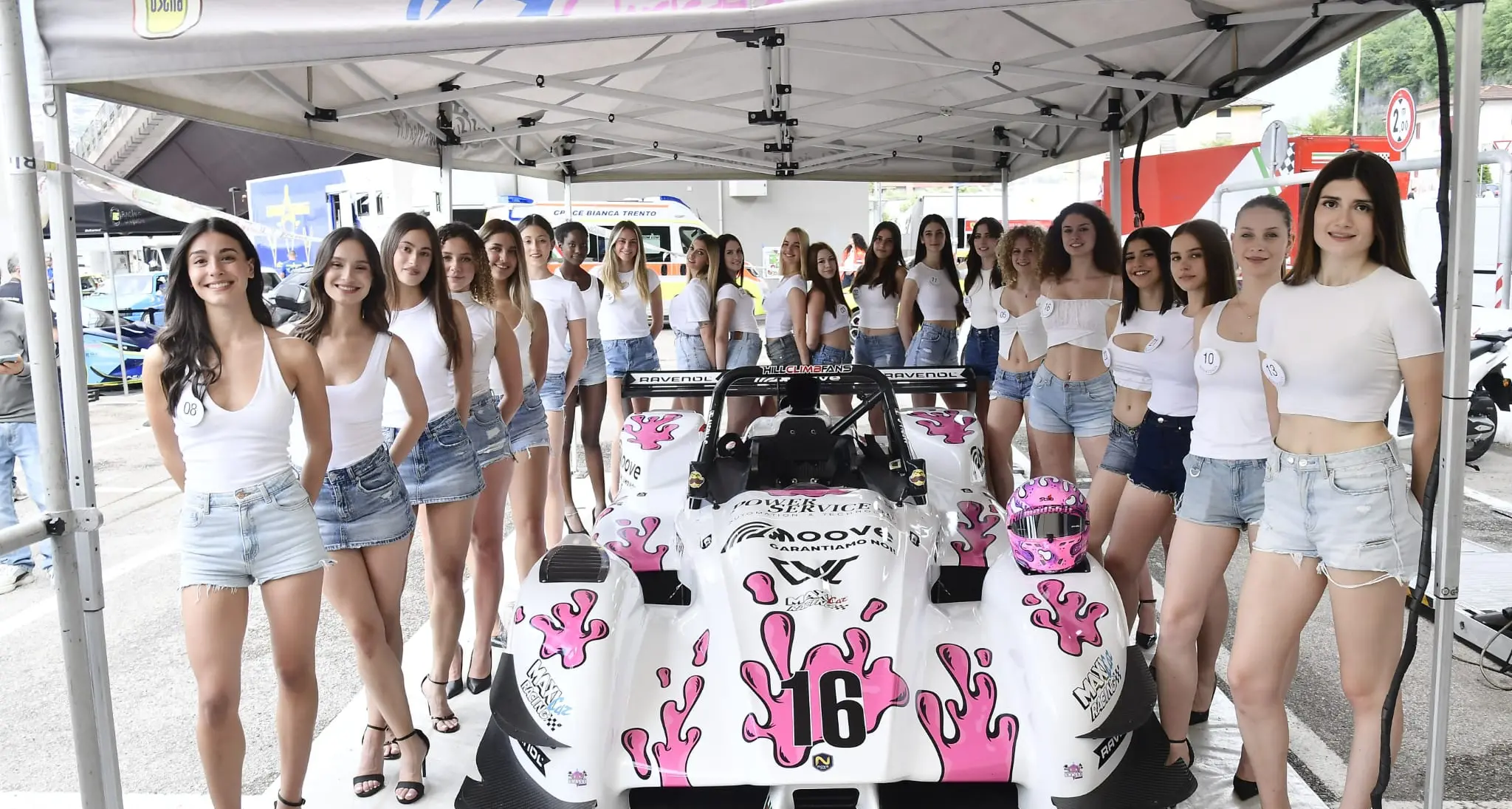 Sveva Urso, 18 anni di Rovereto, è la prima Miss Trento-Bondone. Seconda la gemella Morgana