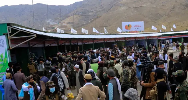 Afghanistan: 19 mln alla fame, 3,9 mln bimbi malnutriti
