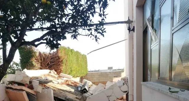 Fuga di gas, crolla abitazione: grave un'anziana nel Leccese