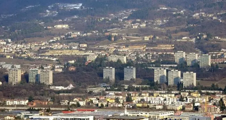 La Provincia promette 160 nuovi appartamenti entro il 2025, sindacati critici: “Risorse in ritardo e si pensi ai giovani”