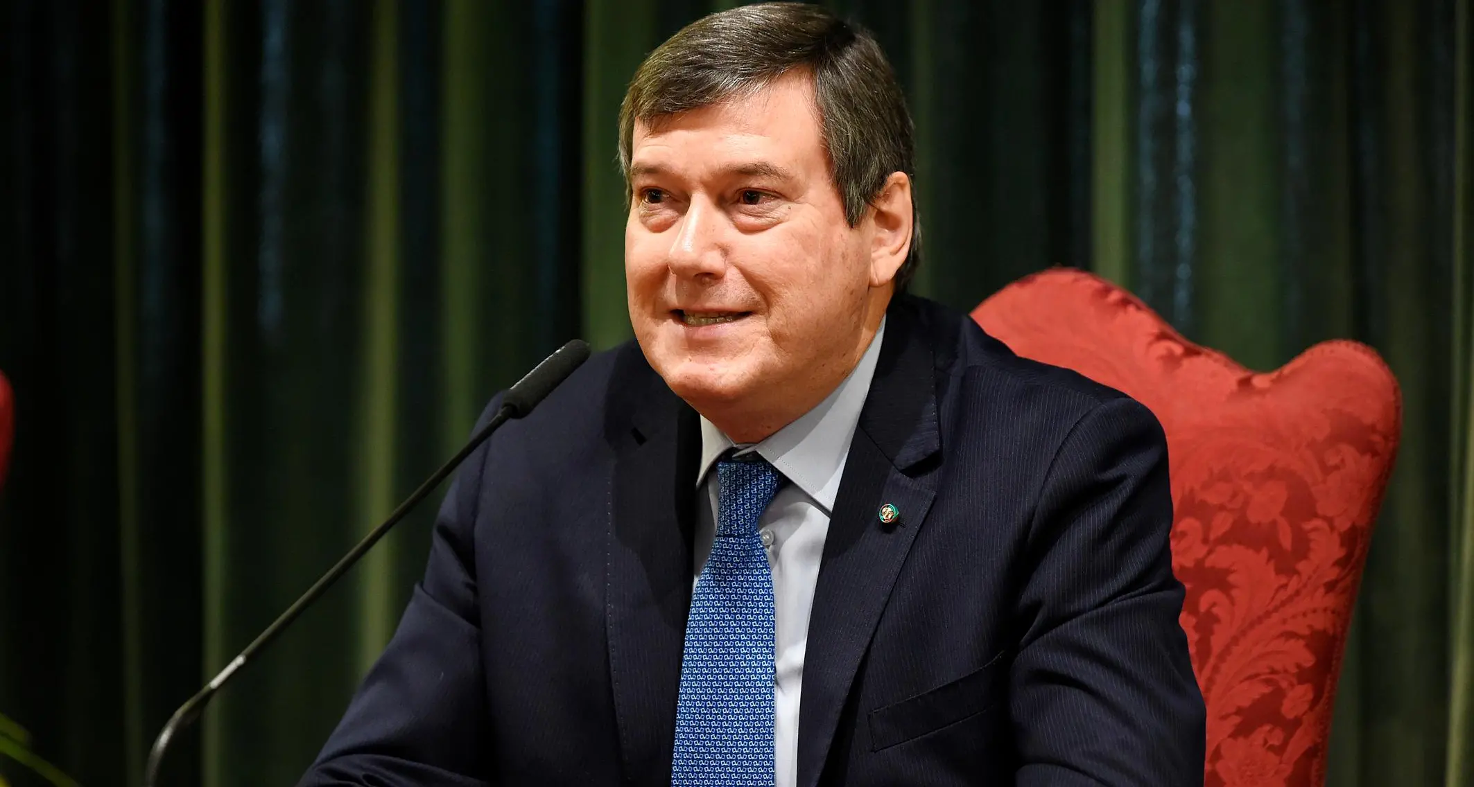 Il Commissario del Governo, prefetto Santarelli, va in pensione: «Fiero di aver dato un sindaco a Lona Lases»